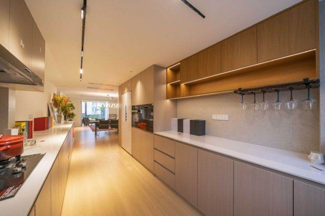 120 sqm 2 br stylish Apt &floor heating &oven/Suzhou creek 15.5K
