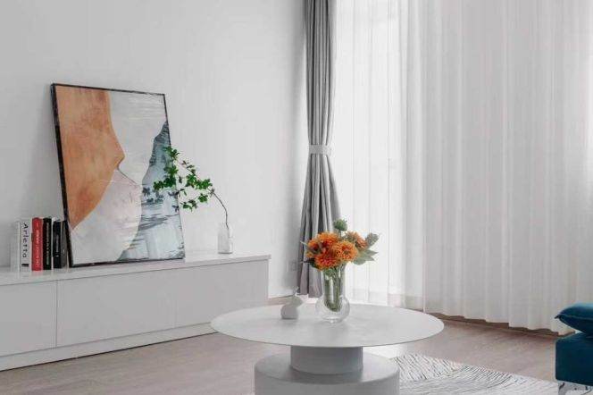 Spacious 1br with floor heating nr Jing'an Temple &Changshu rd 
