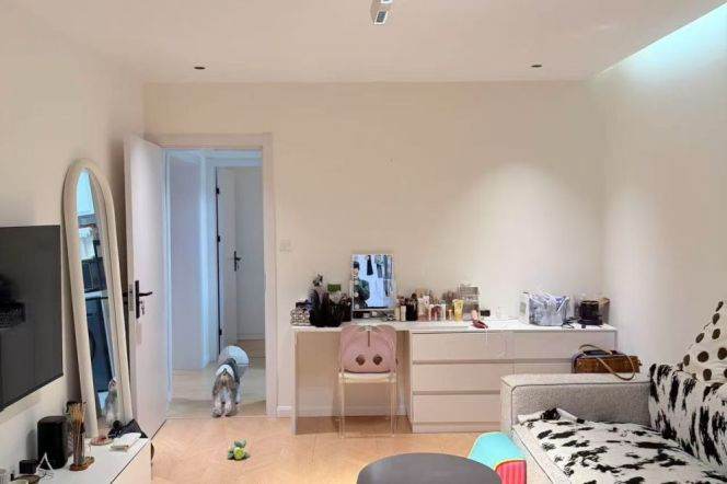Hengshan rd elevator 1BR apartment