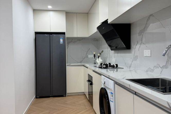 Modern 1Br apt 100Sqm+ balcony | West Yan'an rd Metro L3&4 | Central AC 12.6K