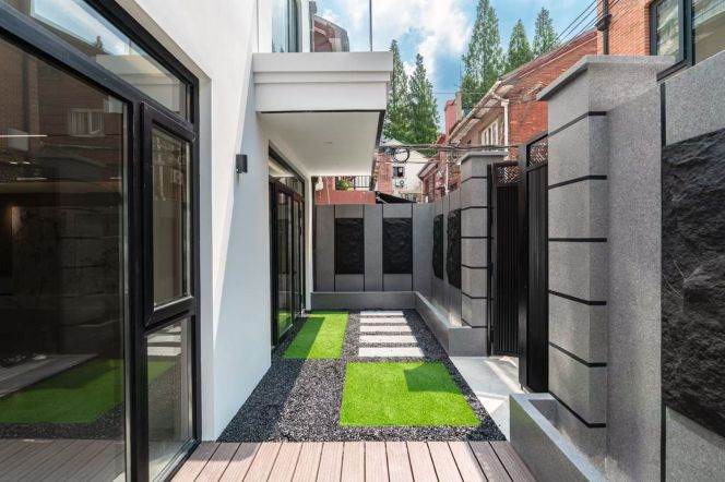 Zhongshan park 220sqm whole house 4BR 4BATH with garden