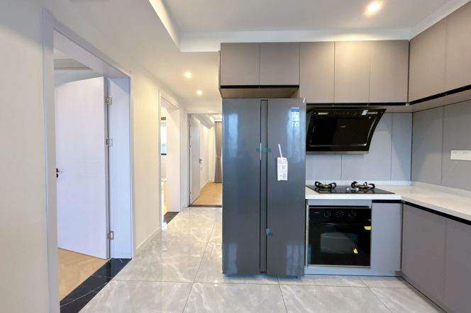 Spacious 2br apt + heating | Jing'an Temple & Wuding rd Mt L2/7/14 | Elevator ,12.8K