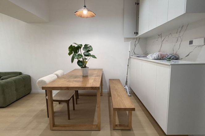 Short Term Brand new just renovated 2 br 12K with central AC M3/4 