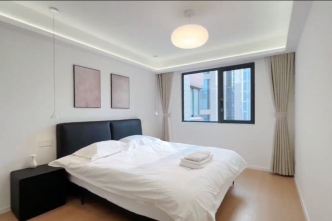 Daily/Weekly Rent Available | 6 Bed 2 Bath in Hongkou