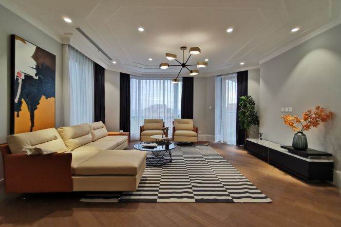 Jiaotong Uni Spacious High-end 4-Bedroom Residence 