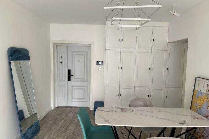 modern 2brs floor heating beside Su zhou river  line 13,14 only 14500