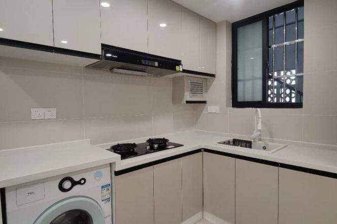 jiangsu rd modern 2BR/living room@L2/11 