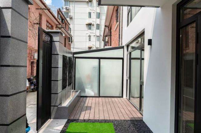 Zhongshan park 220sqm whole house 4BR 4BATH with garden