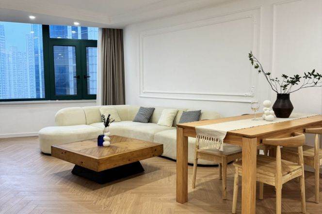 Modern 1Br apt 100Sqm+ balcony | West Yan'an rd Metro L3&4 | Central AC 12.6K