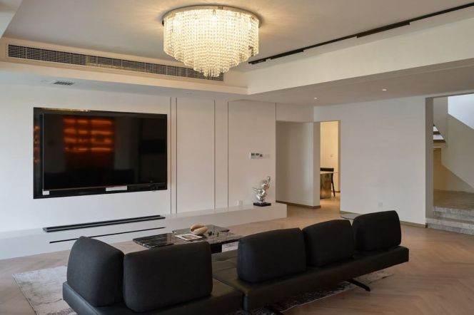  Rooftop Duplex Apartment with Unobstructed River Views