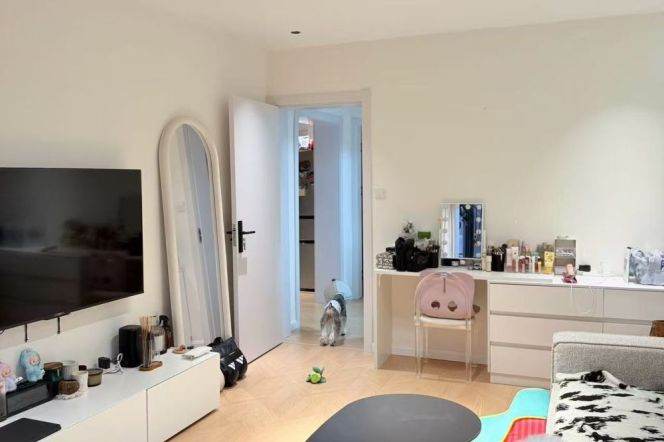 Hengshan rd elevator 1BR apartment
