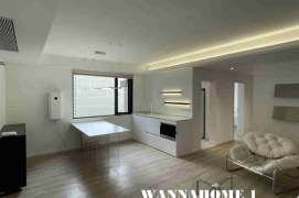 Modern&Spacious&Bright 3Bdrs 2Baths Apt+West Nanjing Rd CBD+Green Compound