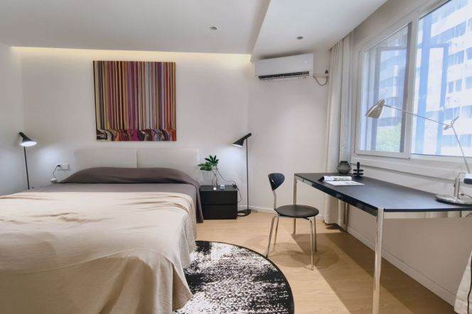 Jiaotong uni/elevator 1br 1lr/big living room/all bright room,@L10/11