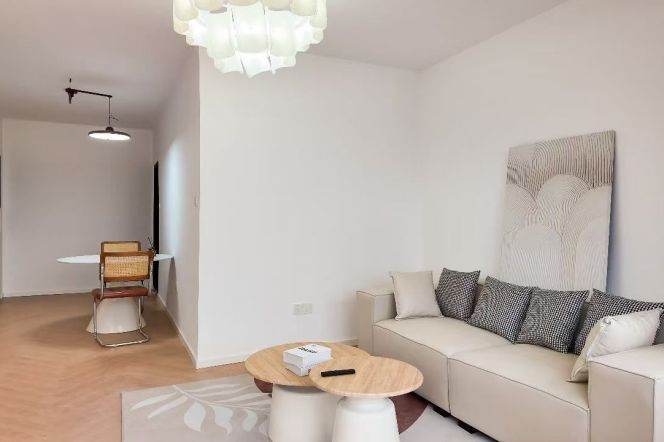 Jiaotong University elevator 1BR apartment