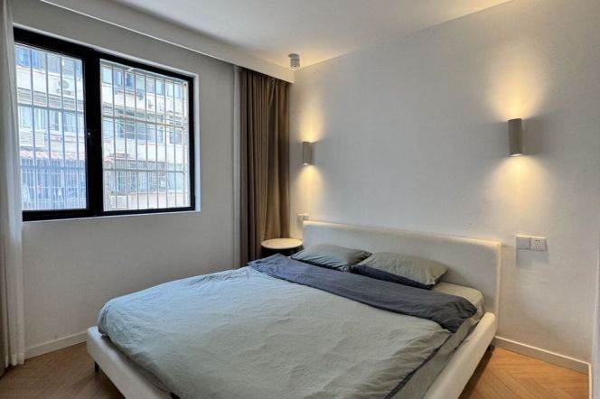 Cozy & Modern 1+1BR +Open balcony | Zhongshan Park Metro L2/3/4 | Bright 