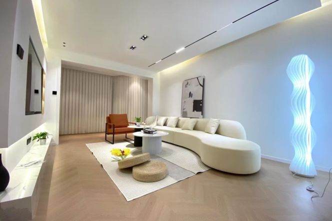 Jiangning station spacious & stunning 2br good compound with 16k