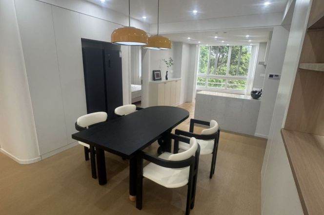 3 Brs, 2 Baths, Floor heating/Central ac/Oven, 130 sqm @ Tangqiao metro L4