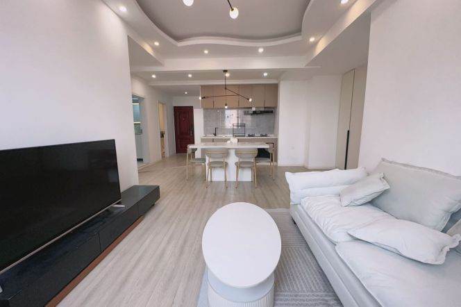 2+1BR Elevator Flat | Wuxing Rd | 3 mins to Line7/9 Zhaojiabang Rd