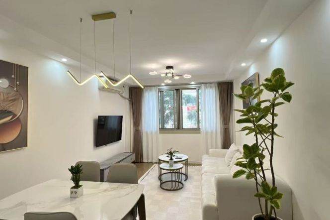 Jiaotong university spacious & nice 1br with 11.5k