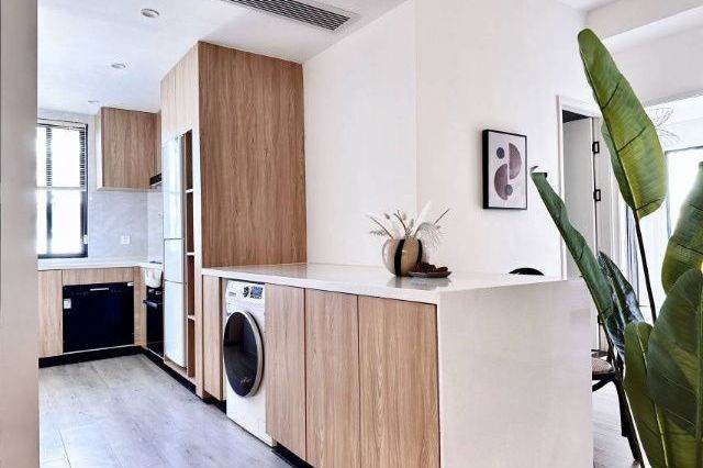 2BR Elevator Flat | Tianyaoqiao Rd | 4 mins to Line4 Shanghai Indoor Stadium