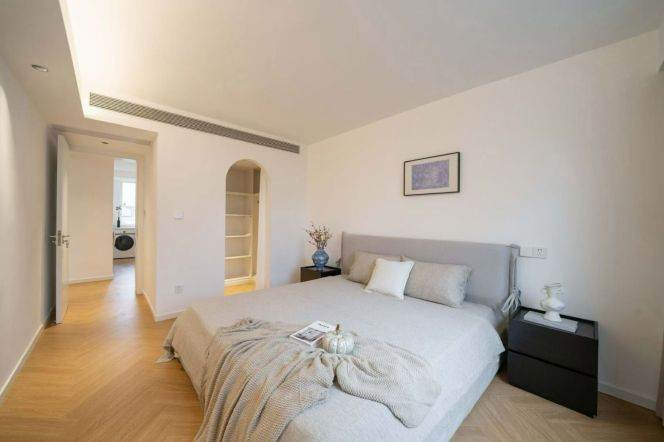 2 Brs with Central ac/Floor heating/Oven/Dish washer, 120 sqm @ Jingan temple L2&7