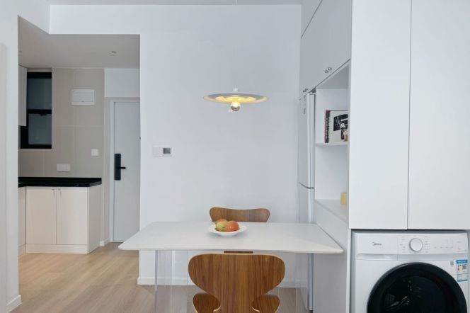 Open balcony one bedroom Apt+central AC+oven@Line2/11Jiangsu Rd