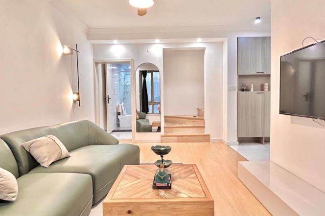 Duplex 2Brs & 2Btrs elevator Apt+central AC+oven@Zhongshan Park