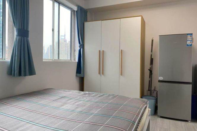 1Studio near line 10 N.Si'chuan Rd and Tong'ji Uni can long and short term lease