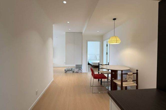 2 Brs, 1 Living room, Floor heating/Central ac/Oven, 100 sqm @ Wuzhong metro L15