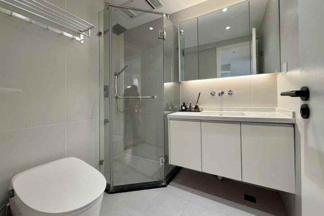 Core Jingan/2Br 2Bath/110sqm/High community/