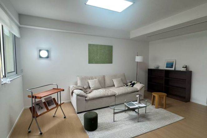 3 Brs, 2 Baths, Floor heating/Oven/Dryer, Newly renovated, 140 sqm @ Changping metro L7