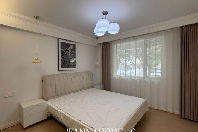 Spacious 3Bdrs 2Baths Apt+L14 Wu Ding Rd Metro 0 Distance+Jing An Temple CBD+Floor Heating
