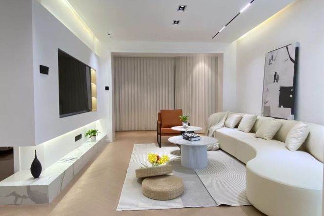 Jiangning station spacious & stunning 2br good compound with 16k