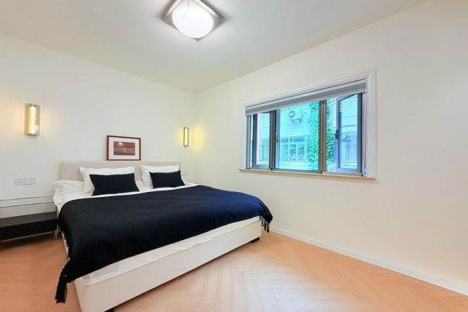 Jing'an core | Spacious livingroom, 1br, 1ba| L2/14 