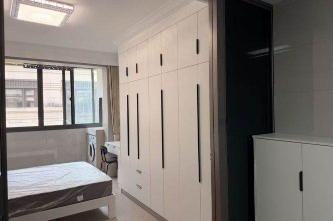 1Studio near line 10/11 Jiao'tong Uni and Colombia Garden can long and short term lease