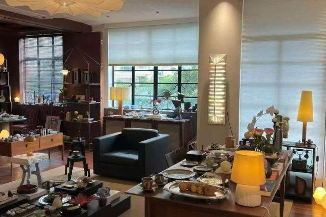  Historic Protected Building, Spacious 3+1 Bedroom Apartment With Large Balcony