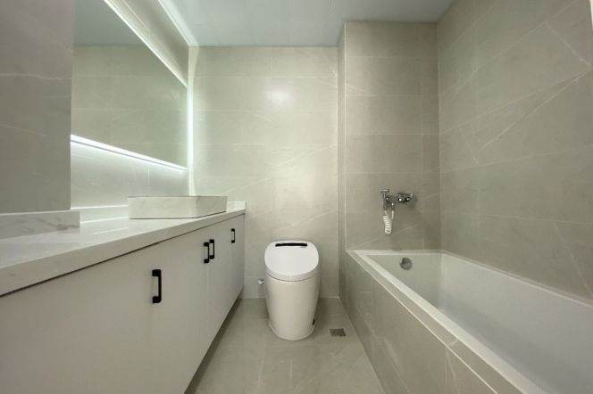 Jiashan Road Metro Station, 2-bedroom with outdoor balcony and underfloor heating