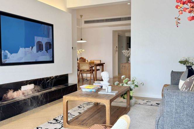 High-Floor Unobstructed View 2-Bedroom Apartment at One Park Avenue, Jing'an