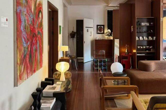  Historic Protected Building, Spacious 3+1 Bedroom Apartment With Large Balcony