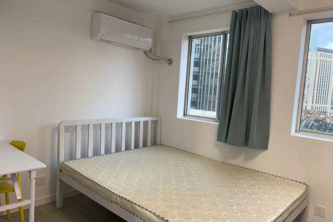 1Studio near line 10 N.Si'chuan Rd and Fu'dan Uni can long and short term lease