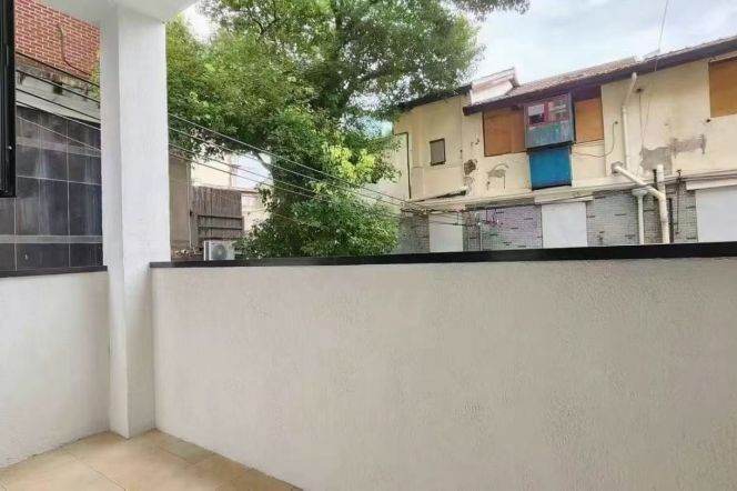 brand new 1bed with balcony- oven - cosy vibe -Jing’an 