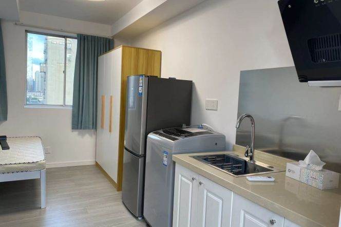 1Studio near line 10 N.Si'chuan Rd and Fu'dan Uni can long and short term lease