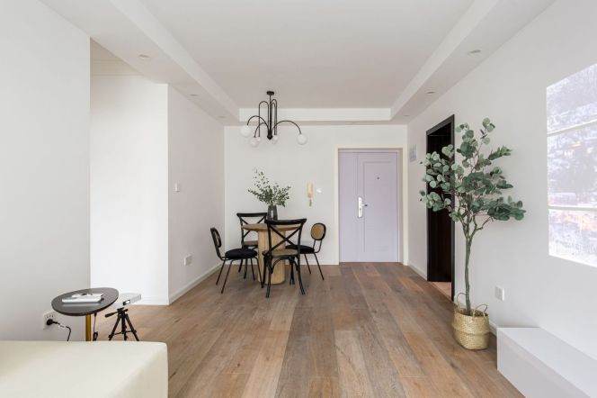 Modern 2brs floor heating nice view near Jing an temple only 15.8K
