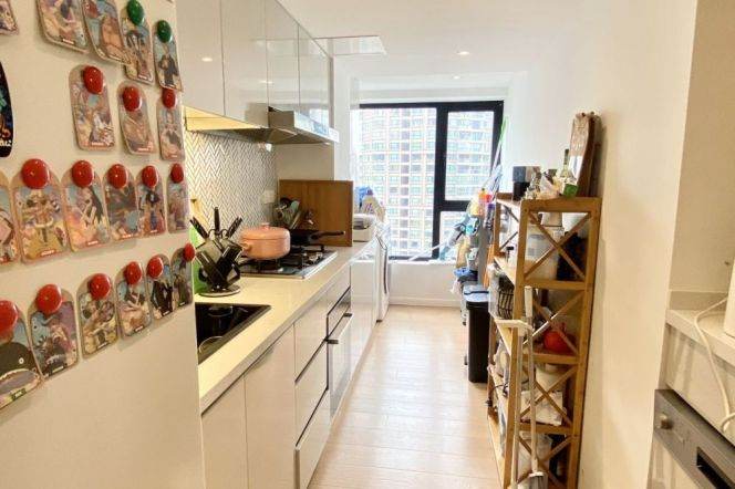 Quality 3BR 2BA High-Floor w/Balcony in the Courtyard/Zhenning Rd