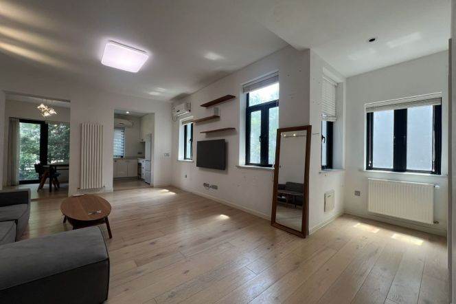 modern big 2brs lane house wall  heating open balcony near Middle Huaihai road 