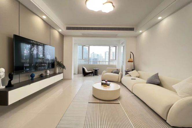Changshou station spacious & morden 2br with 16k