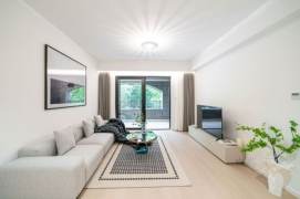 Modern decoration 2brs with floor heating and balcony nearby  Su zhou river