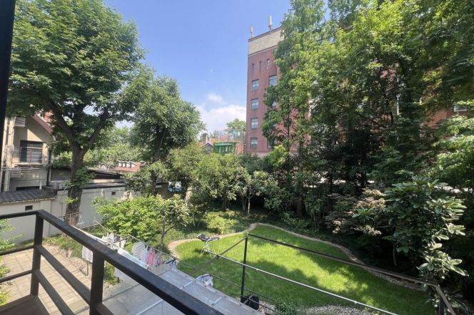 modern big 2brs lane house wall  heating open balcony near Middle Huaihai road 