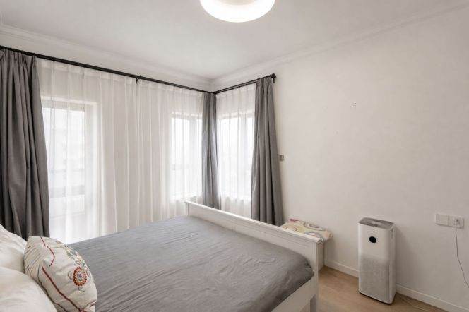 Embassy Court floor heating 2+1brs/2lv/2ba apt with balcony; L10