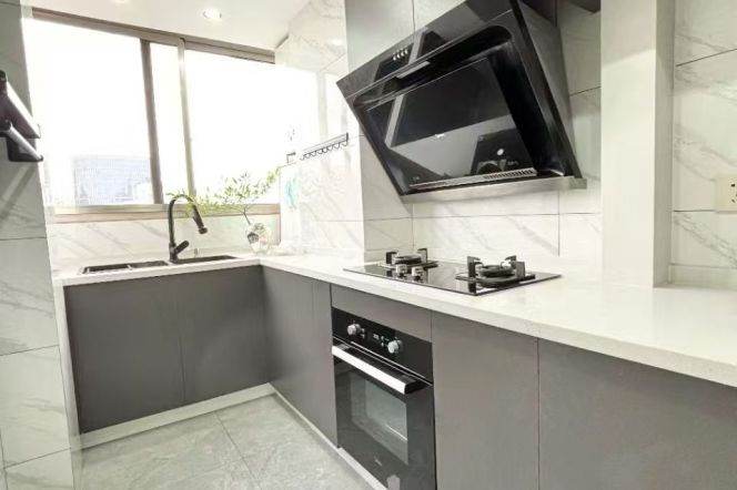 Changping rd elevator 2BR apartment